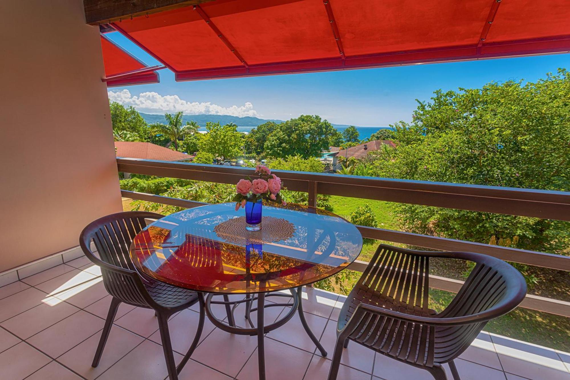 Montego Bay Club Apartments Buitenkant foto