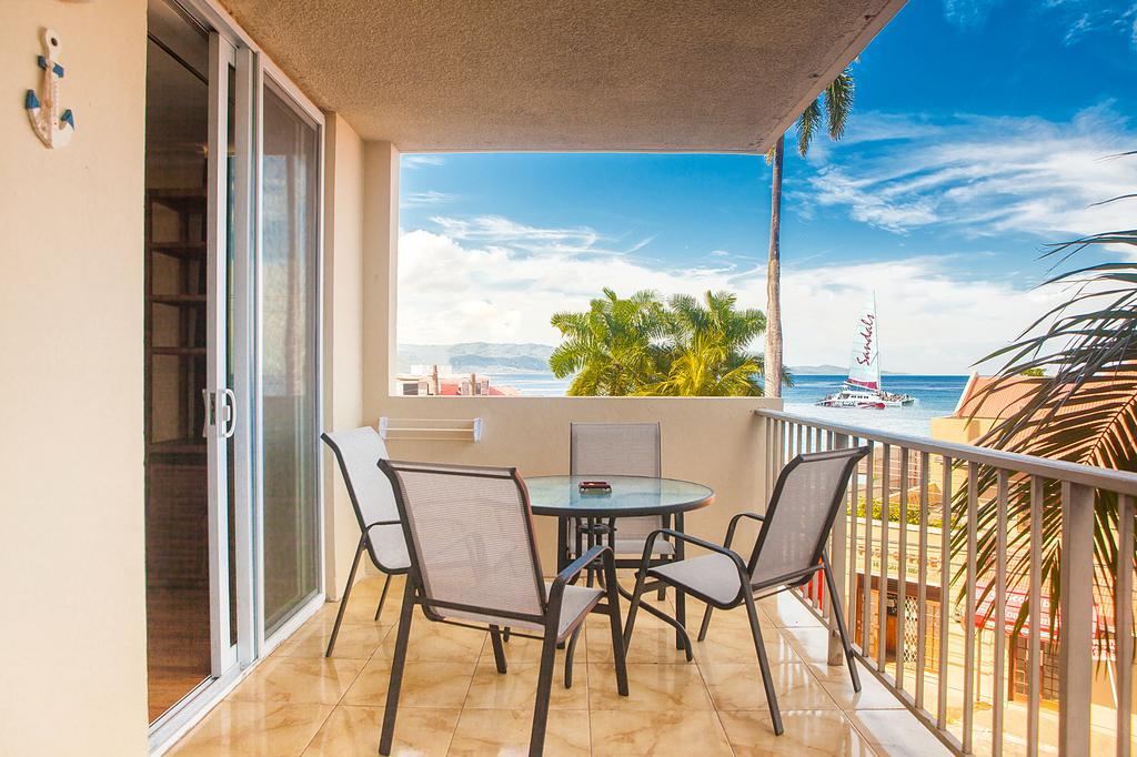 Montego Bay Club Apartments Buitenkant foto